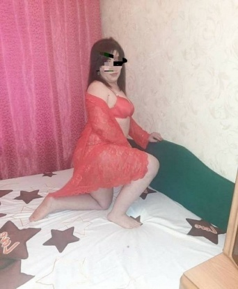 Милана, 30